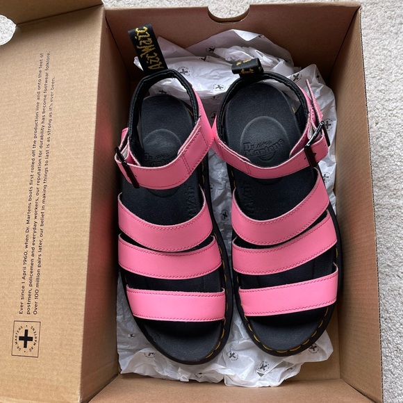 ‼️SOLD‼️ Dr. Martens Shoes - Picture 3 of 4